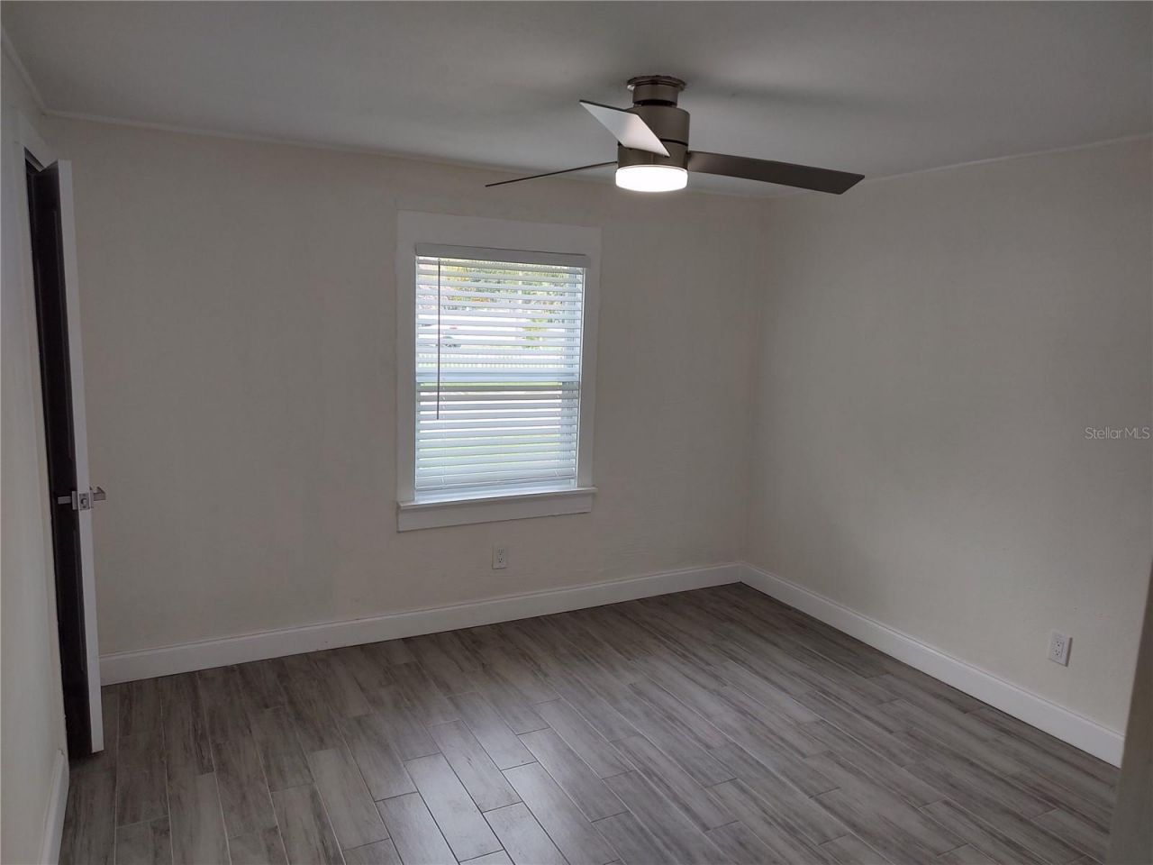 301 Mystic Lake Drive N, Saint Petersburg, FL 33702 Photo