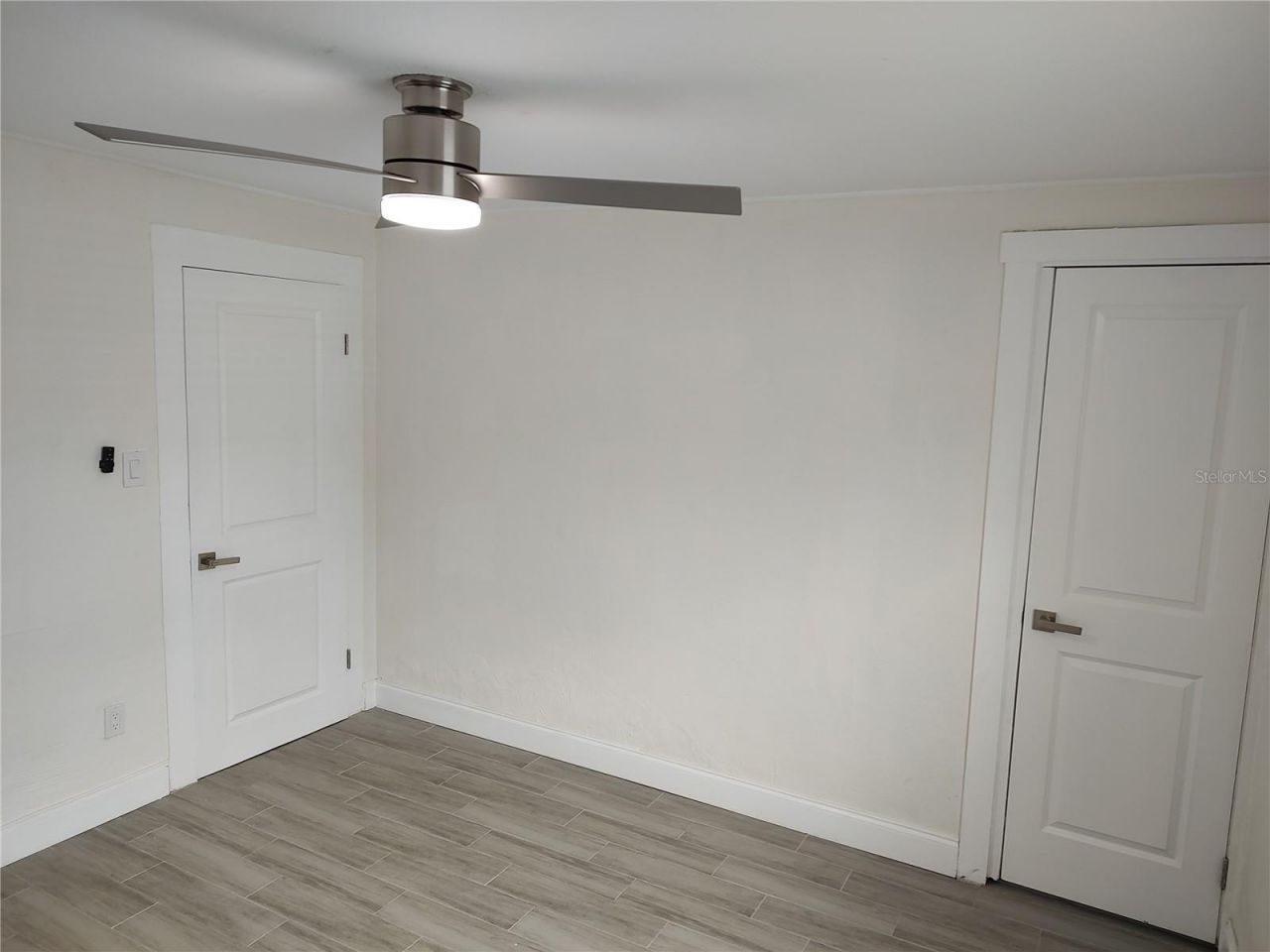 301 Mystic Lake Drive N, Saint Petersburg, FL 33702 Photo