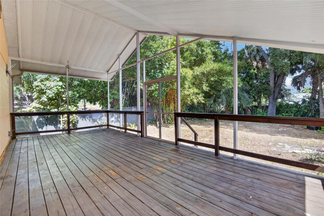 1101 27th Avenue S, Saint Petersburg, FL 33705 Photo