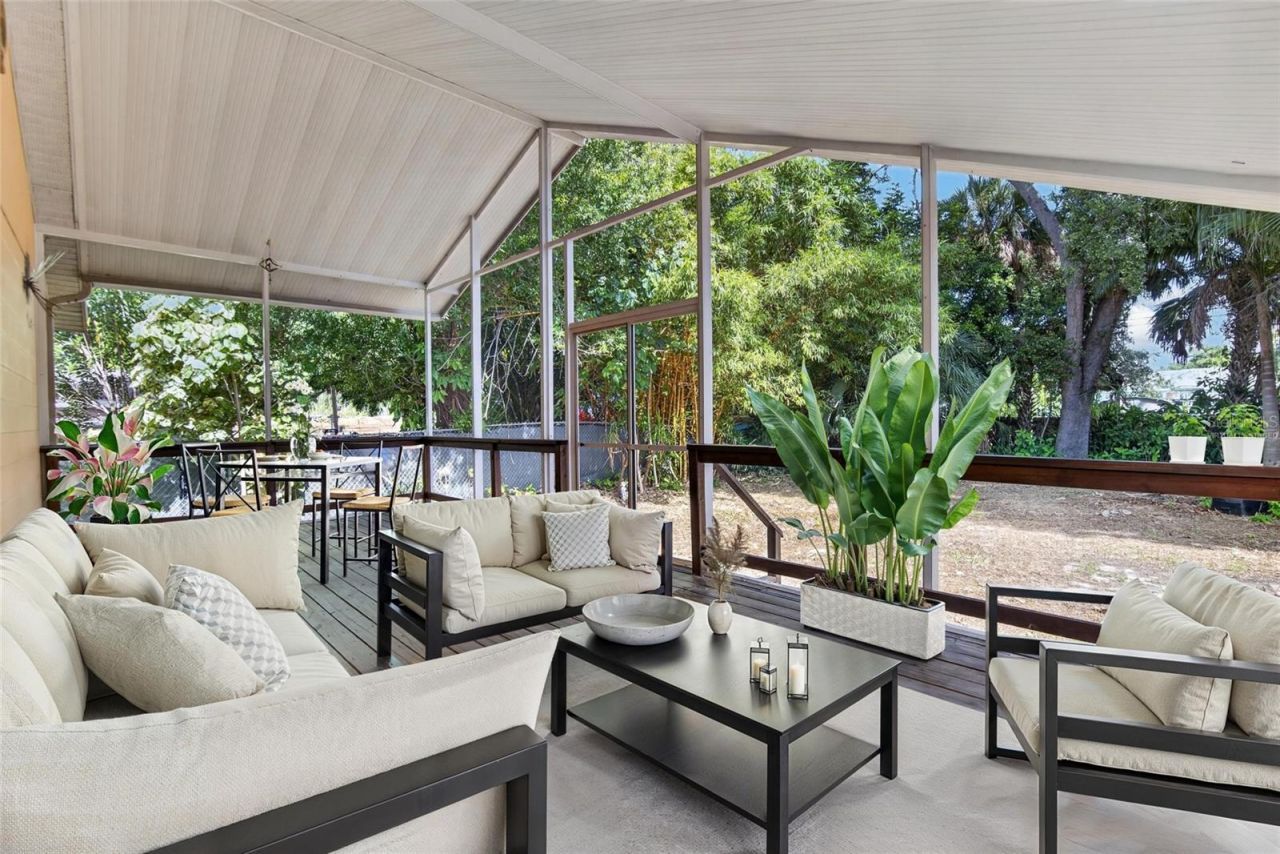 1101 27th Avenue S, Saint Petersburg, FL 33705 Photo