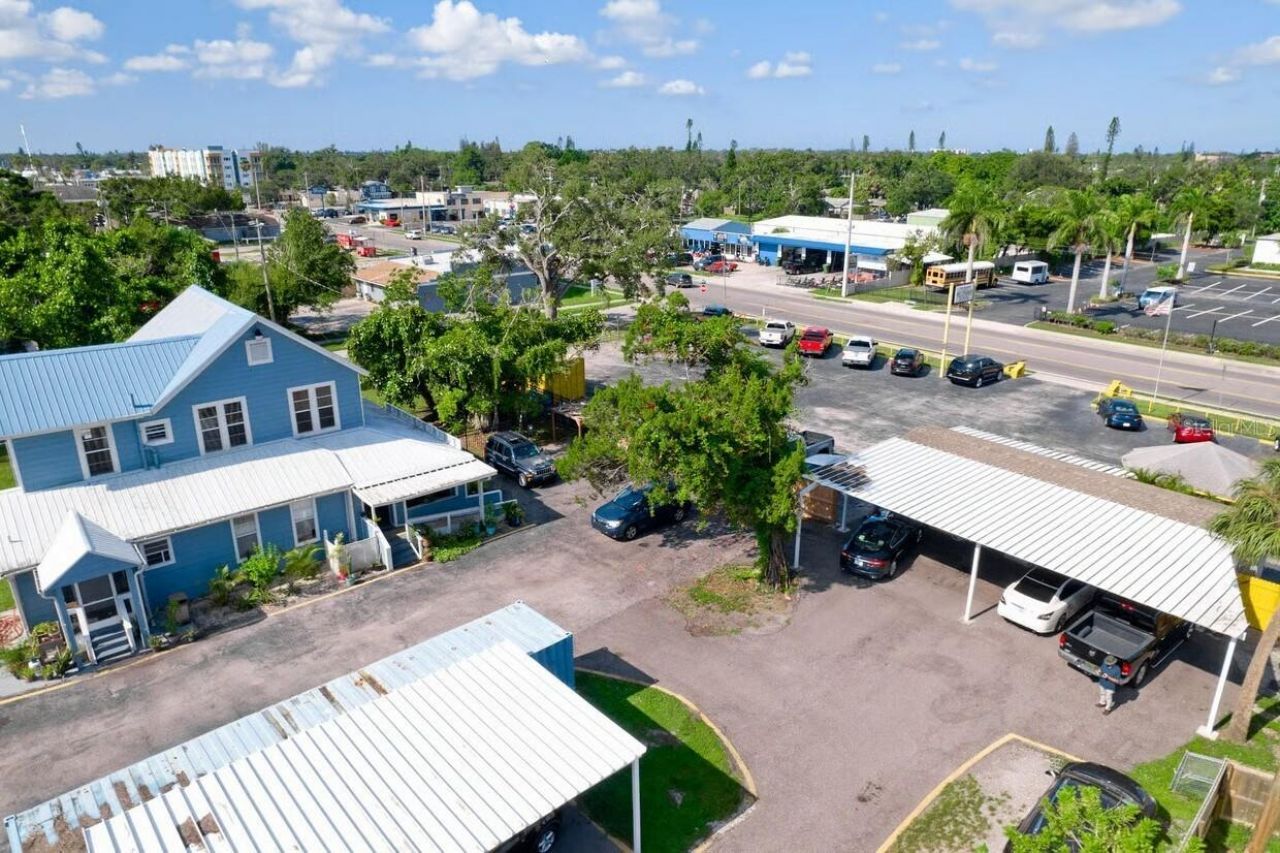 1827 9th Street W, Bradenton, FL 34205 Photo