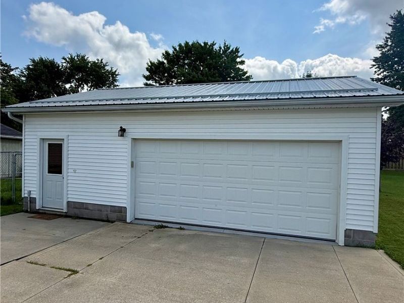 490 Myra Drive, Chardon, OH 44024 Photo 15