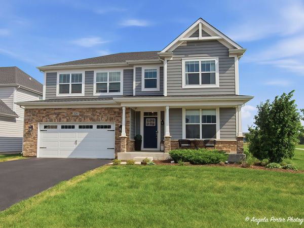 220 Hoffmann Drive , Buffalo Grove, IL 60089
