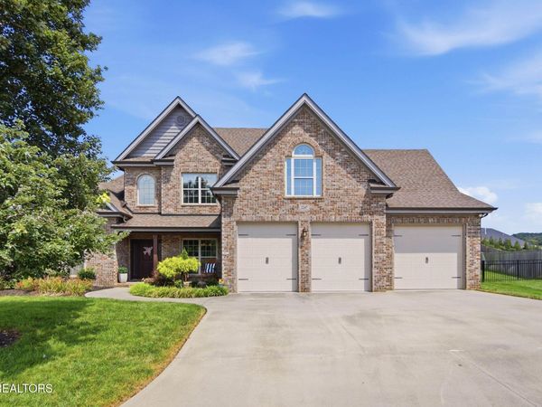 2247 Muddy Creek Lane, Knoxville, TN 37932