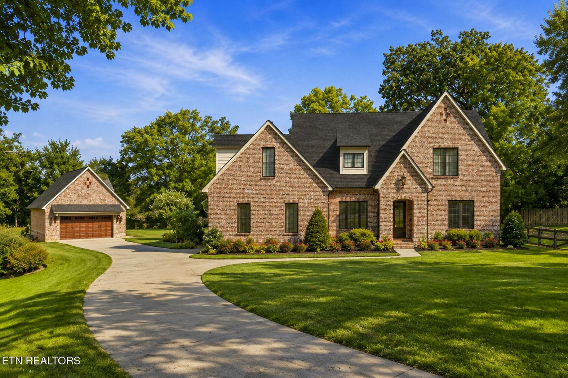 519 Broome Rd, Knoxville, TN 37909 Main Photo