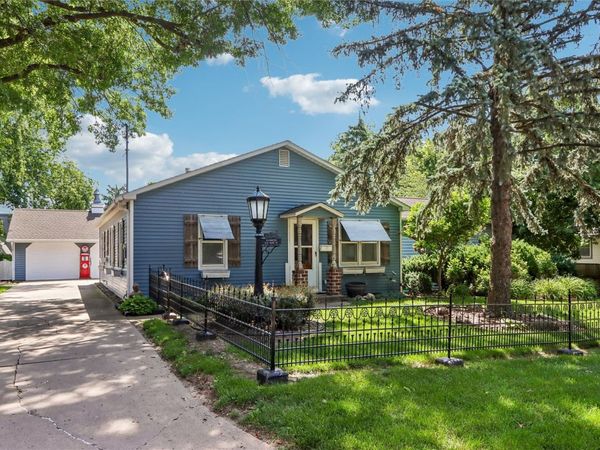 532 Olive St , Iowa City, IA 52246