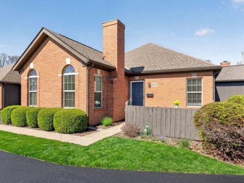 2679 Trottersway Drive , Columbus, OH 43235 Photo 1