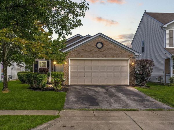 3938 Genteel Drive , Grove City, OH 43123