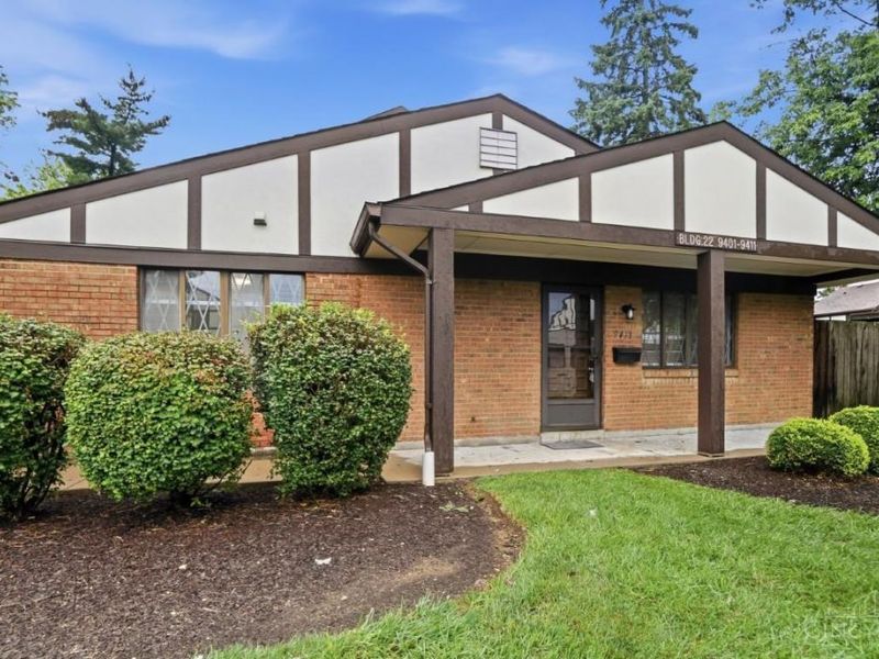 9411 Haddington Court, Colerain Township, OH 45251 Photo 2