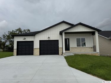 1311 SW 36th Street, Lincoln, NE 68522