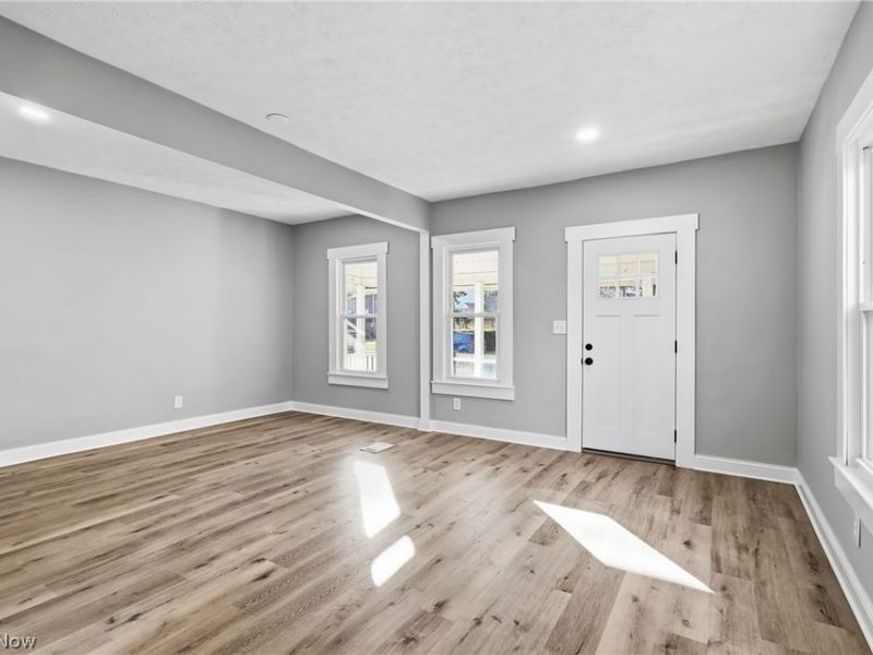 12701 Plover Street, Lakewood, OH 44107 Photo 7