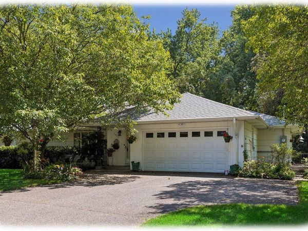 12915 Lone Oak Drive, Minnetonka, MN 55305