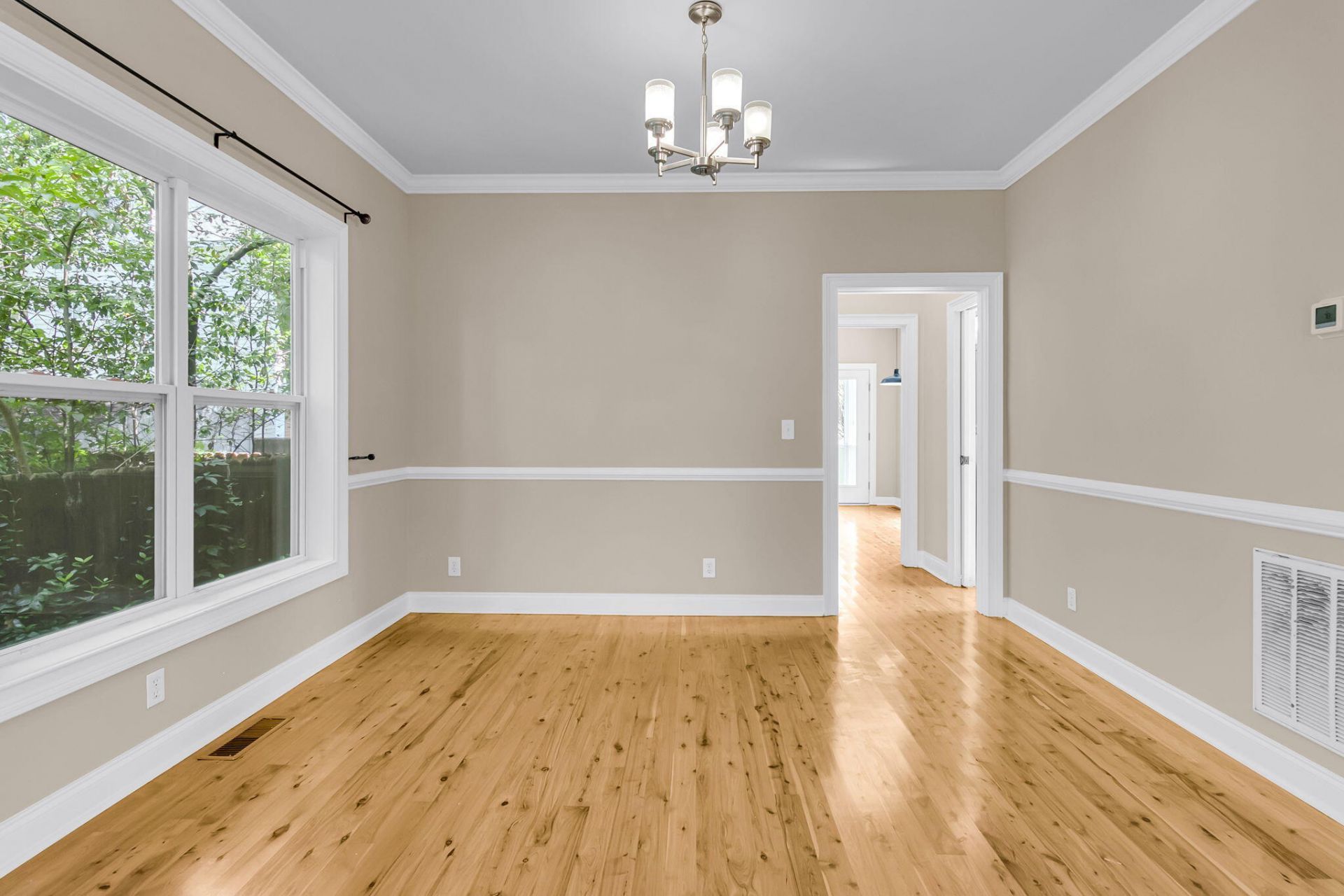 8 Hampton Place Photo 11
