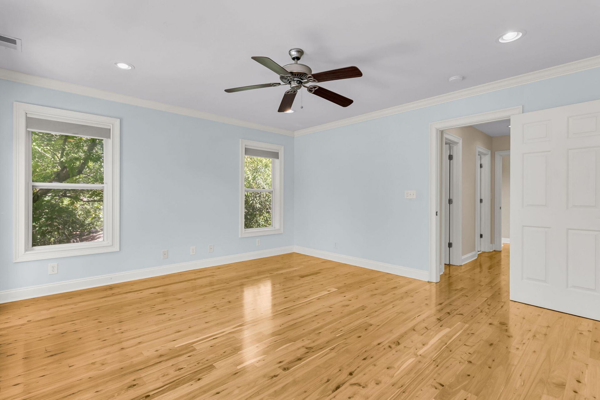 8 Hampton Place Photo 21