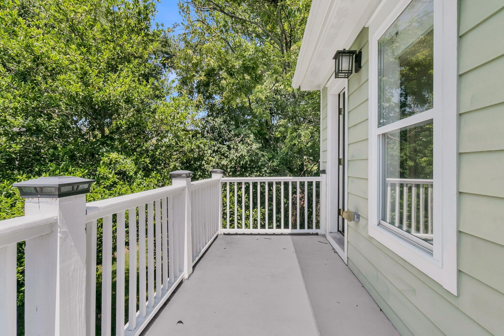 8 Hampton Place Photo 24