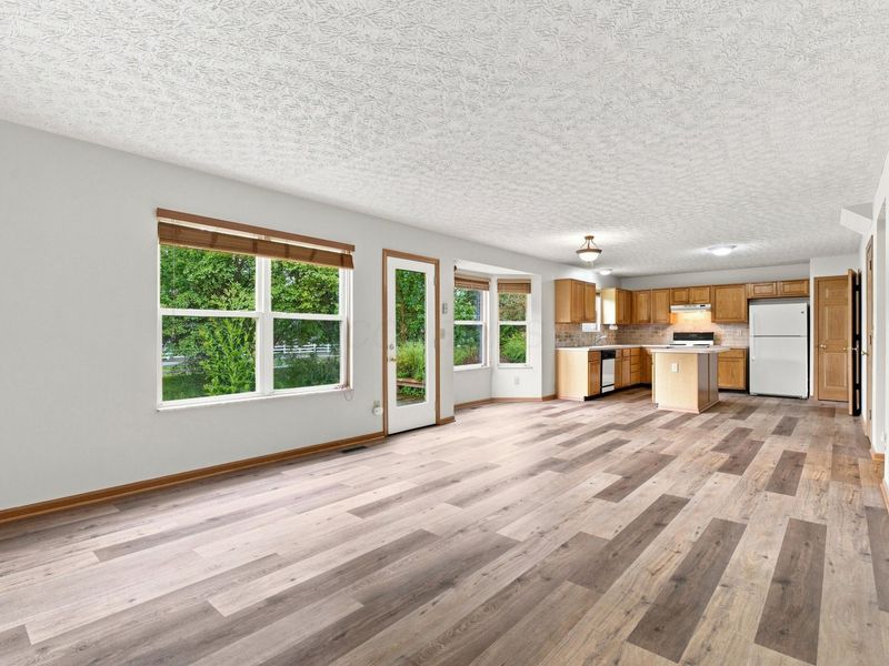 1544 Cottonwood Drive , Lewis Center, OH 43035 Photo 14