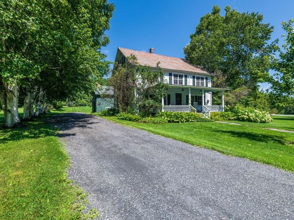 2529 Main Street, Manchester, VT 05254