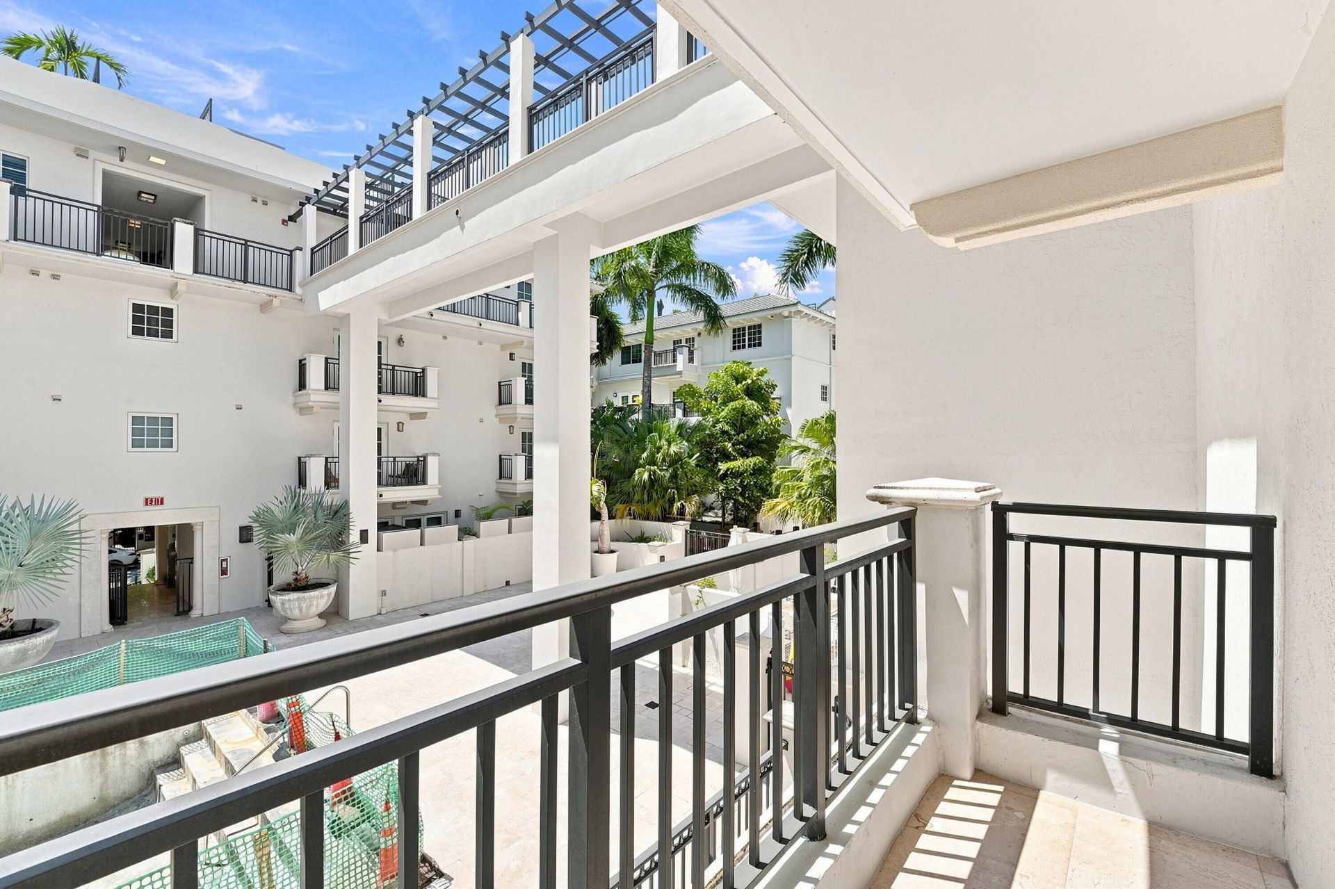 243 Meridian Avenue, Unit 113, Miami Beach, FL 33139 Photo