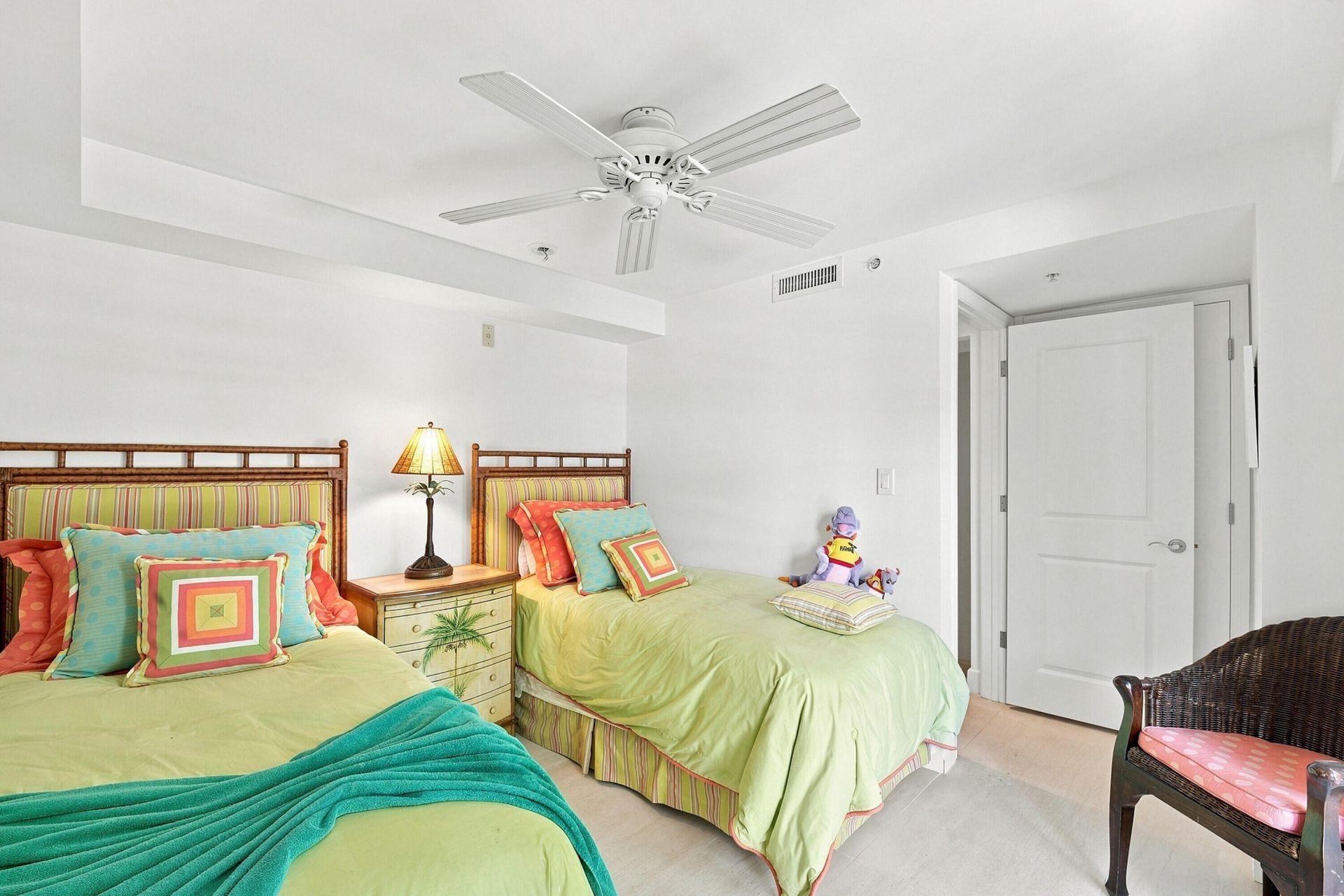 243 Meridian Avenue, Unit 113, Miami Beach, FL 33139 Photo