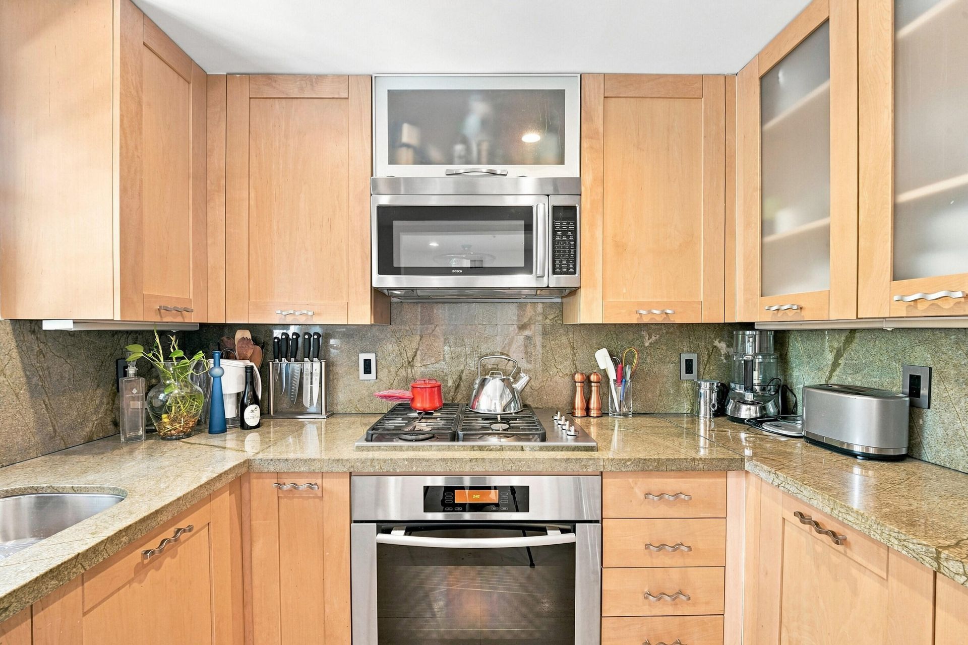 243 Meridian Avenue, Unit 113, Miami Beach, FL 33139 Photo
