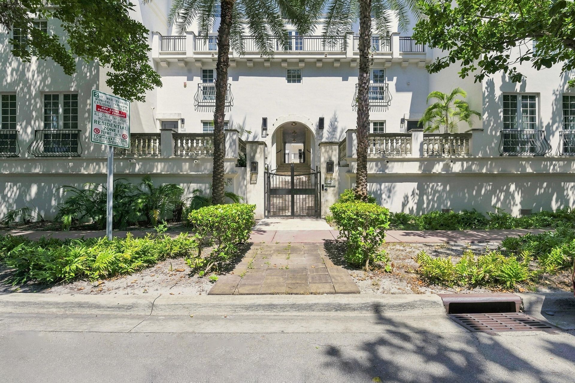 243 Meridian Avenue, Unit 113, Miami Beach, FL 33139 Photo