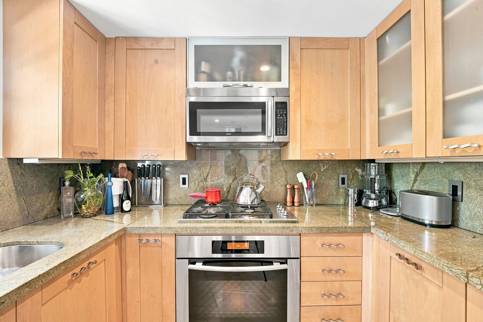 243 Meridian Avenue, Unit 113, Miami Beach, FL 33139 Photo