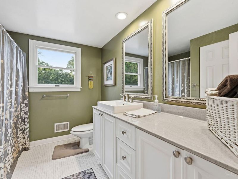 7088 Pickway Drive, Green Township, OH 45233 Photo 23