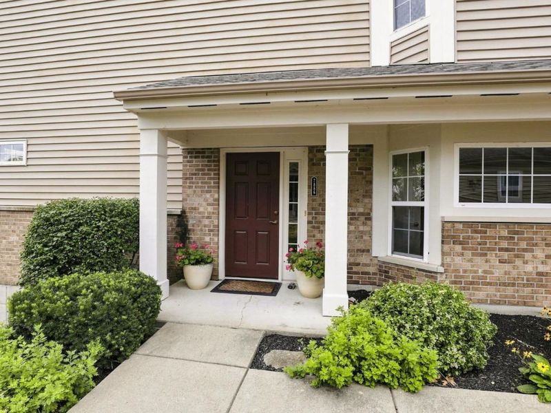 7886 Bridge Point Drive, Green Township, OH 45248 Photo 2