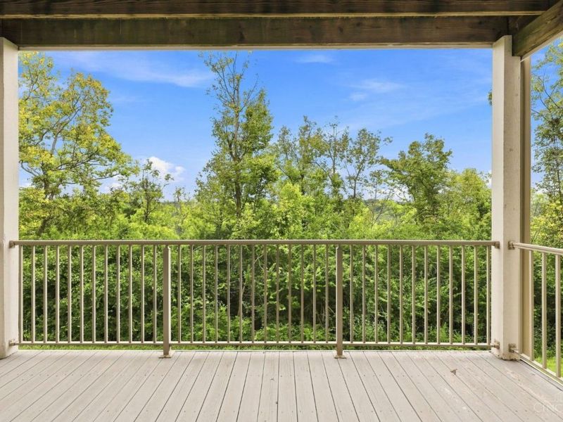 7886 Bridge Point Drive, Green Township, OH 45248 Photo 24