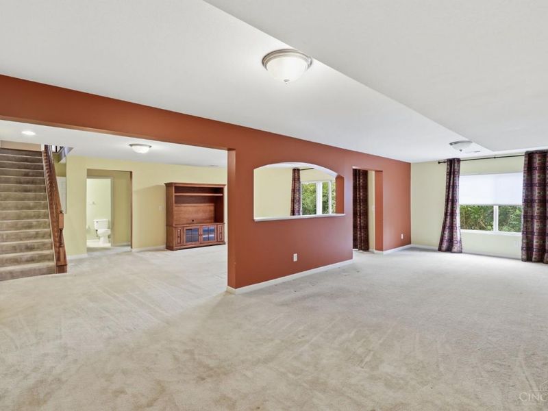 7886 Bridge Point Drive, Green Township, OH 45248 Photo 32
