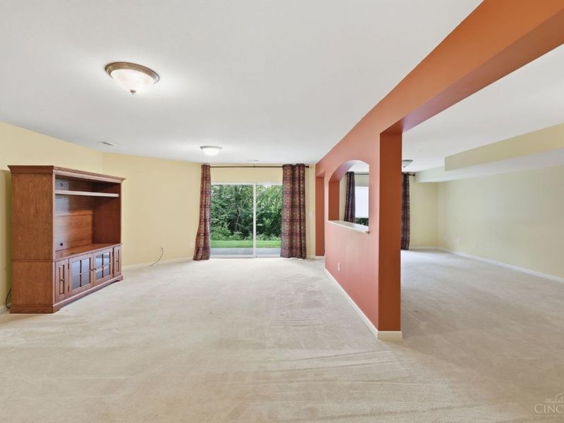 7886 Bridge Point Drive, Green Township, OH 45248 Photo 34