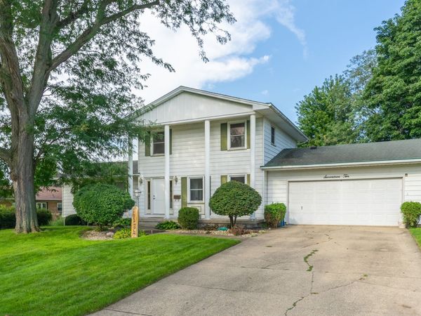 1710 Spruce Street , Peru, IL 61354