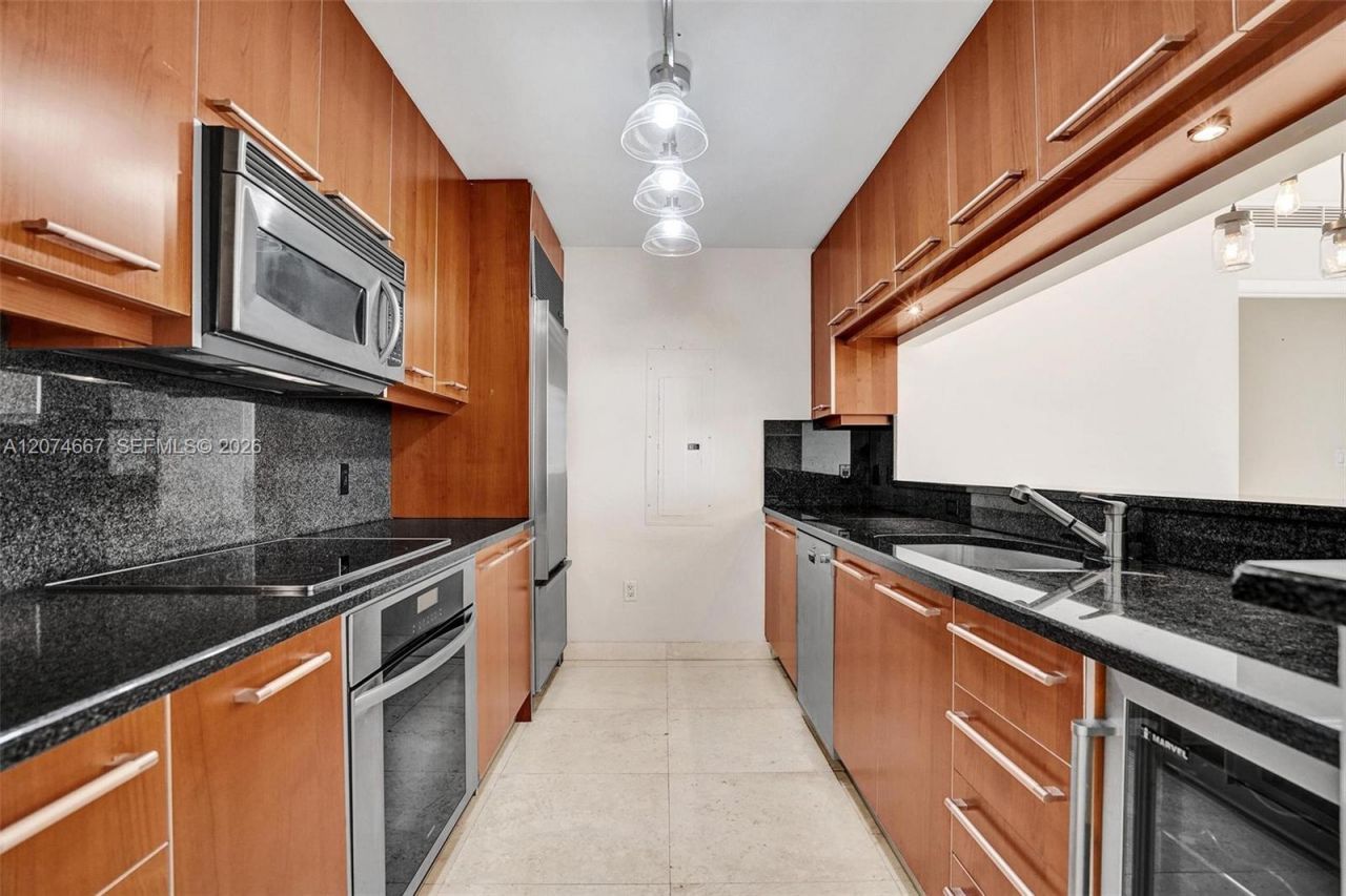 901 Brickell Key Blvd , Unit 2302, Miami, FL 33131 Photo