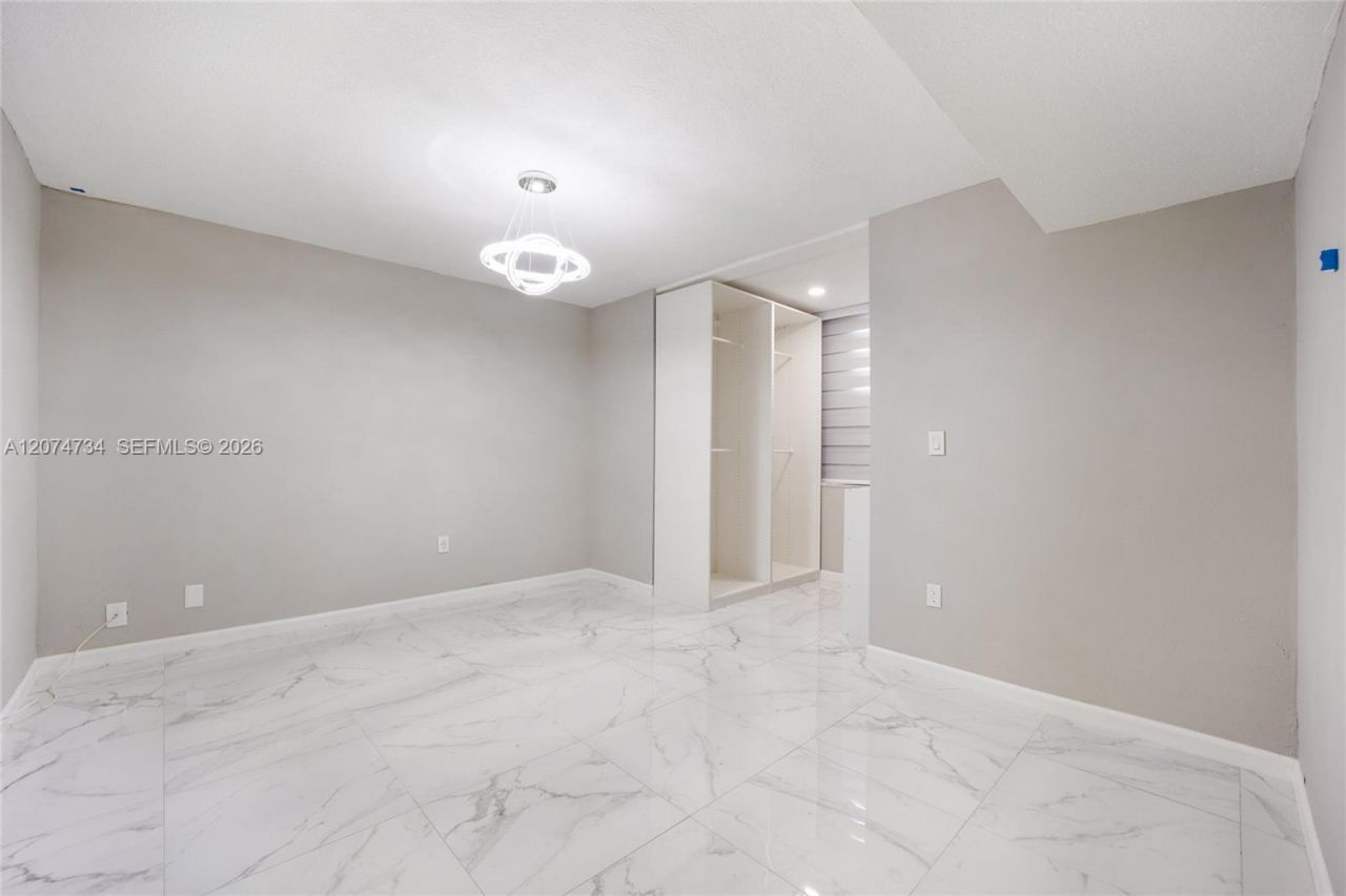 10000 NW 80th Ct , Unit 2102, Hialeah Gardens, FL 33016 Photo