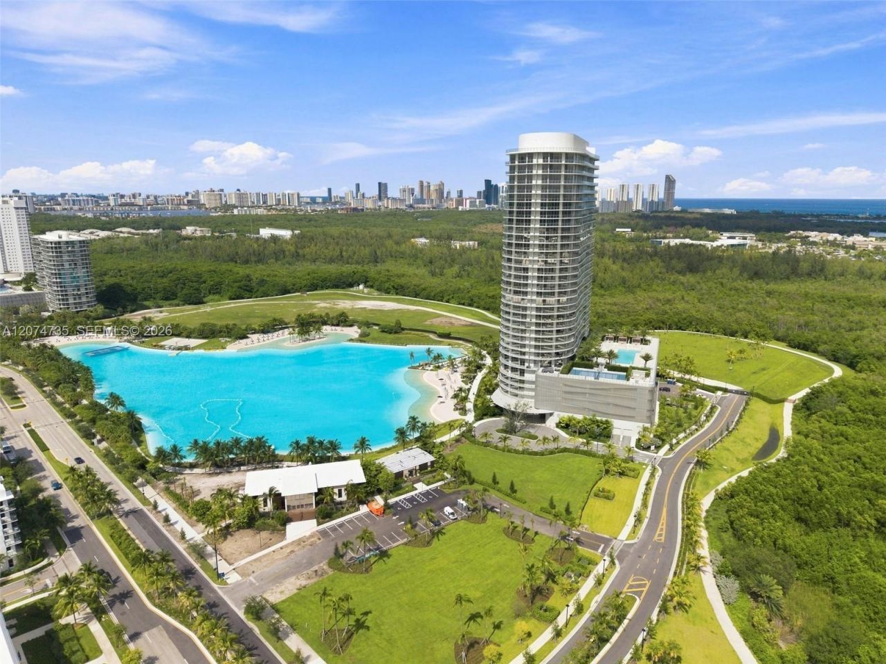 2411 Laguna Circle , Unit 1704, North Miami, FL 33181 Photo