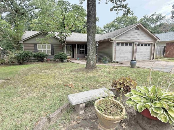 7701 Oak Ridge, North Little Rock, AR 72116