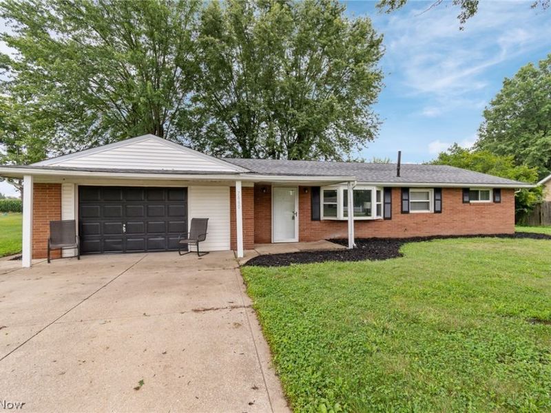 7660 Lakefield Street, Louisville, OH 44641 Photo 3