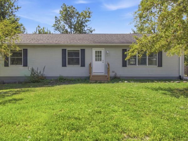 11426 Ravenswood Lane, Holly, MI 48442