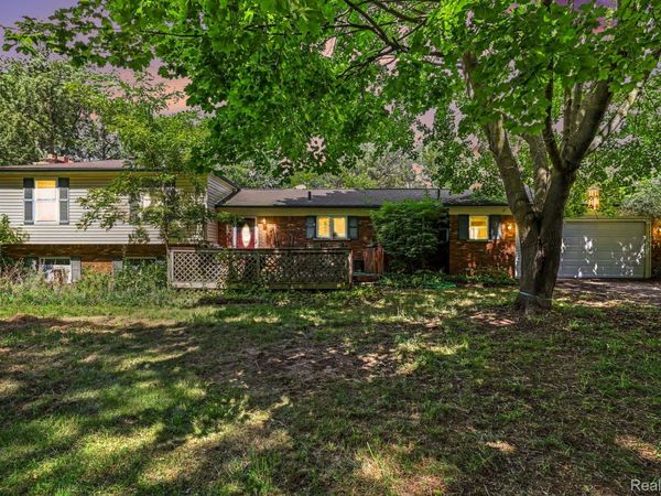 6323 Hough Road, Almont Township, Mi 48003