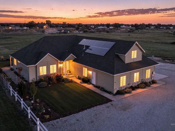 35 S Pit Lane, Nampa, ID 83687