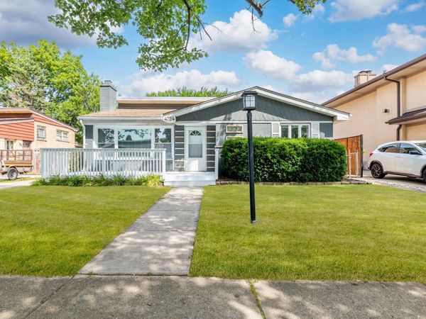 4024 W 106th Street, Oak Lawn, IL 60453
