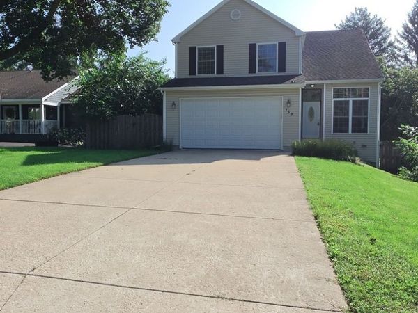 159 Wildwood Road , Algonquin, IL 60102