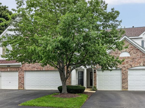 2940 Stonewater Drive , Naperville, IL 60564