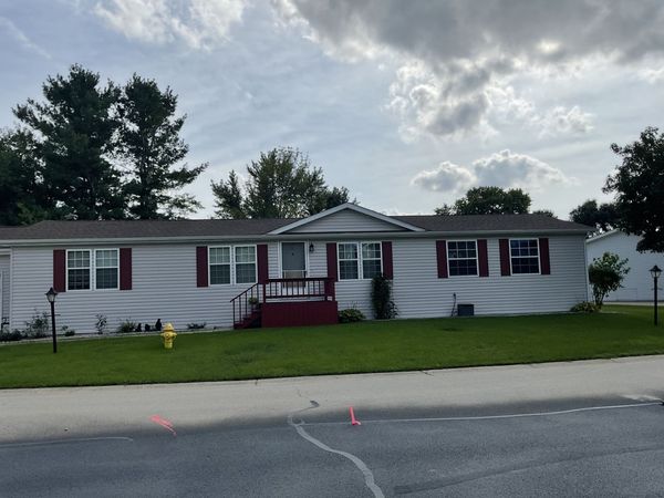 5541 MAHOGANY Lane, Roscoe, IL 61073