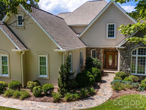1563 Calls Lodge Court , Morganton, NC 28655