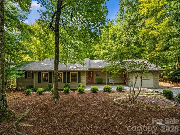 93 Guledisgonihi Court , Brevard, NC 28712