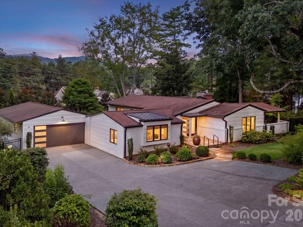 28 Forest Road, Asheville, NC 28803