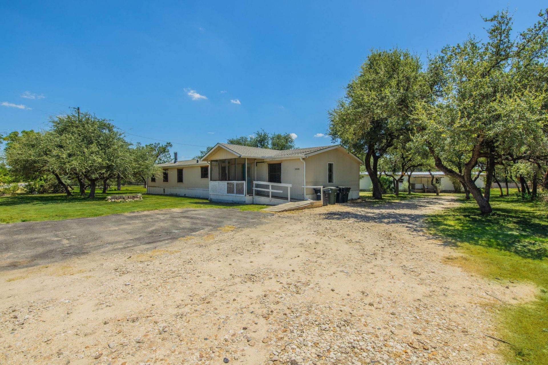 1808 Falcon Oaks Dr, Leander, TX 78641 Main Photo