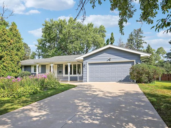 8016 35th Avenue N, Crystal, MN 55427