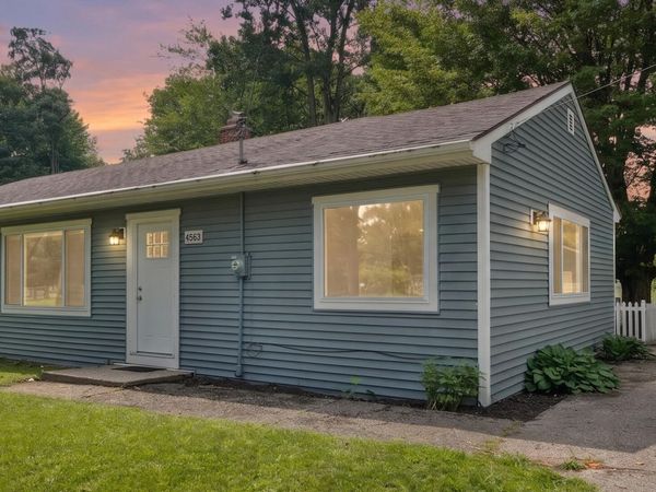 4863 Byron Center Avenue SW, Wyoming, MI 49519